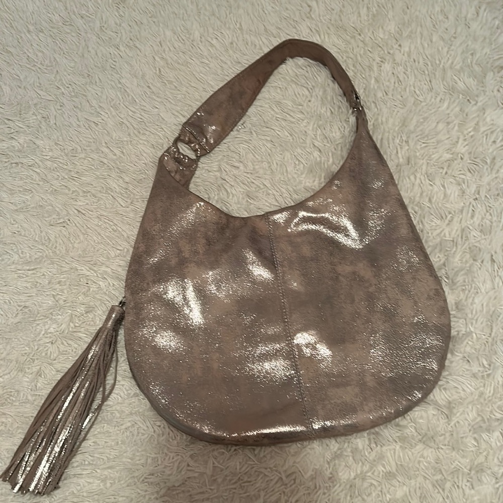 like new hobo purse very spacious